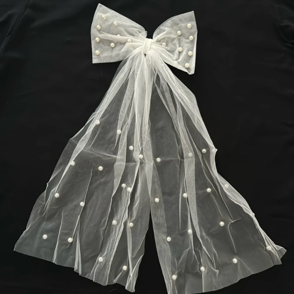 Women’s White Tulle Veil Hair Bow Clip with Faux Pearls Bridal Wedding Lulu’s